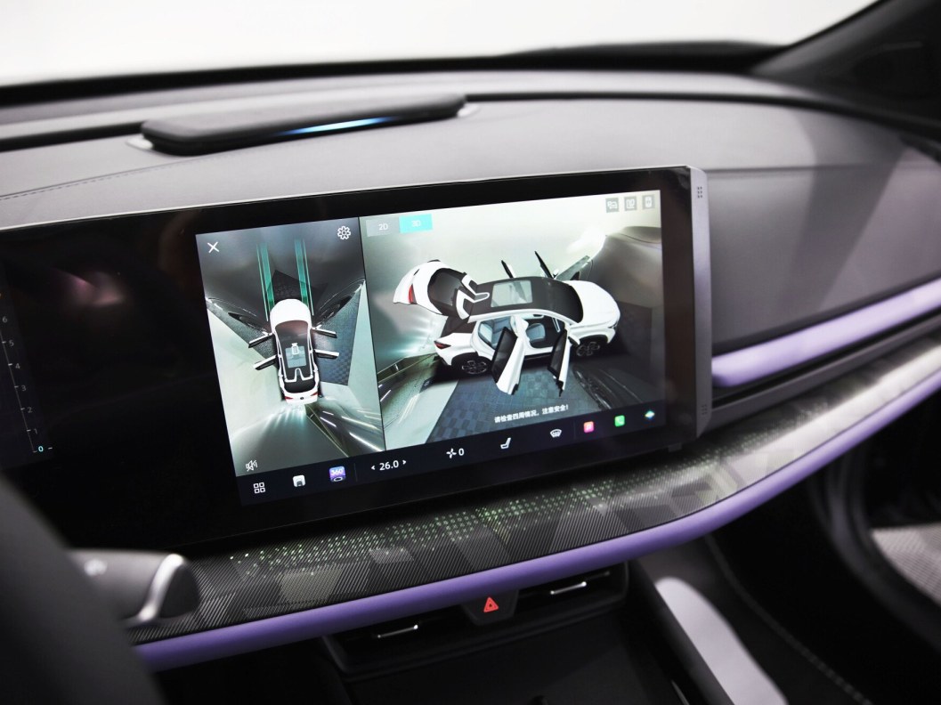 Changan UNI-T Exclusive DCT, 2023 фото 12