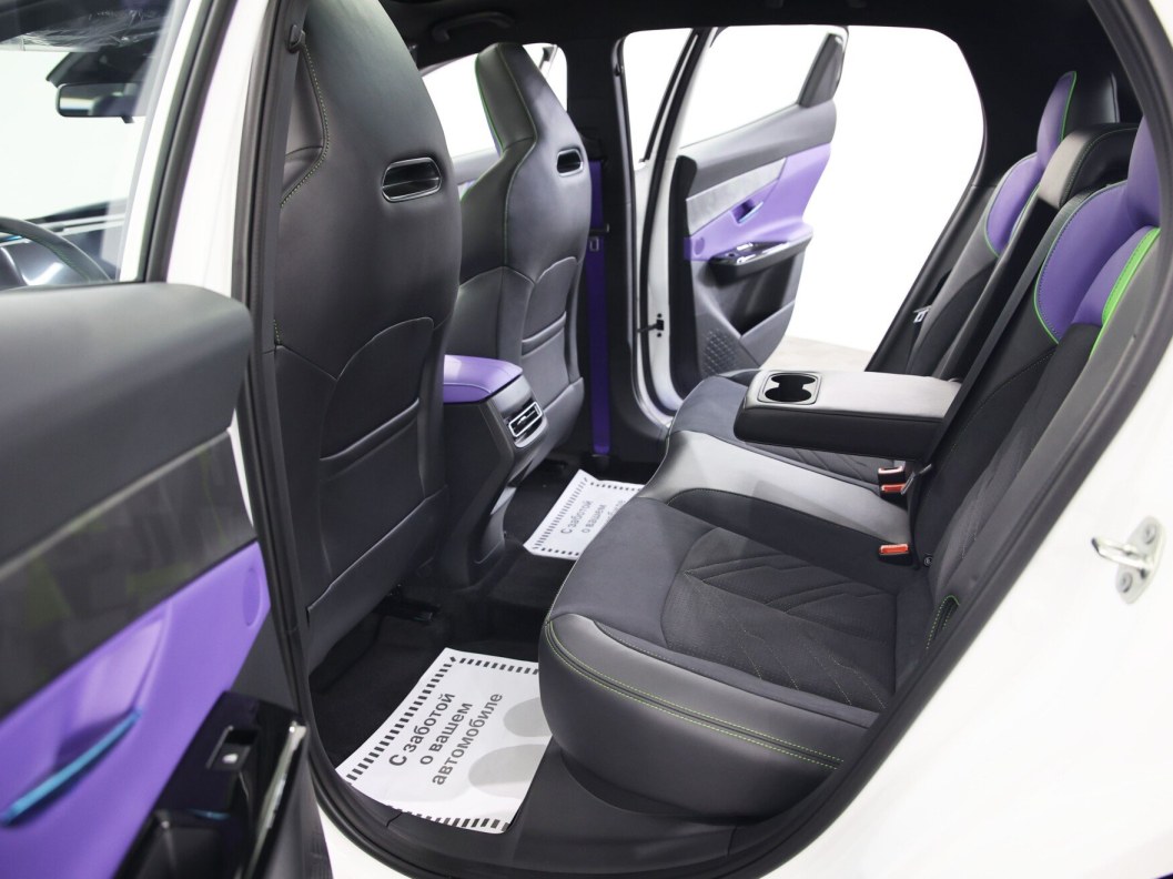 Changan UNI-T Exclusive DCT, 2023 фото 9