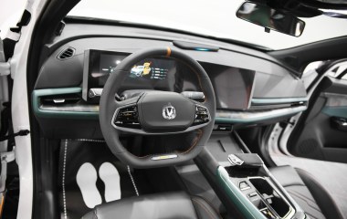 Changan UNI-T Exclusive DCT, 2023 превью 7