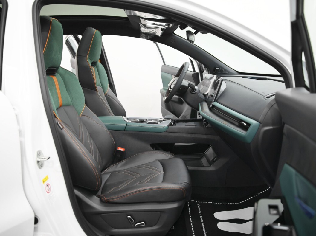 Changan UNI-T Exclusive DCT, 2023 фото 9