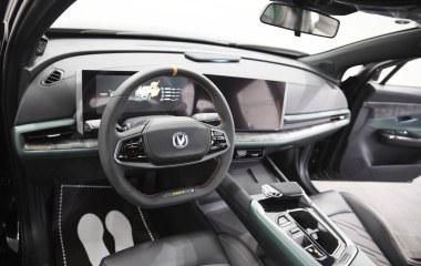 Changan UNI-T Exclusive DCT, 2023 превью 7