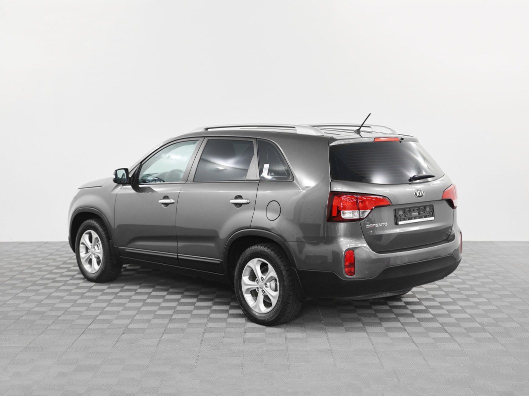 Kia Sorento 2.4 АКПП, 2015 фото 3