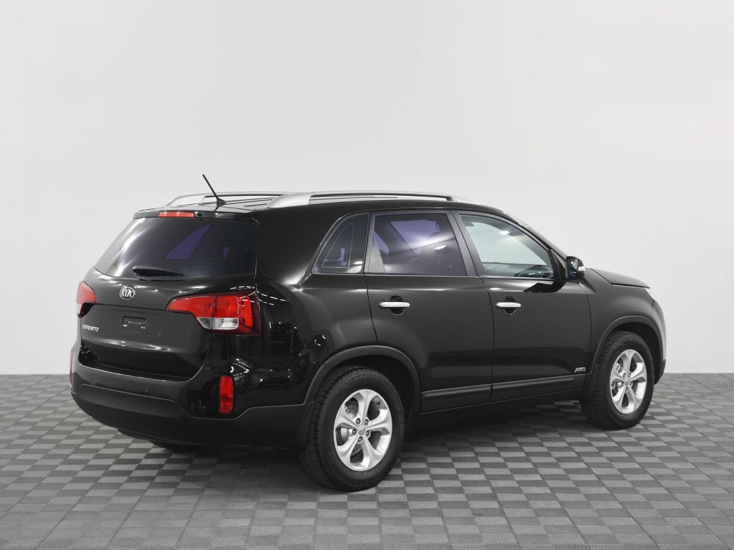 Kia Sorento 2.4 АКПП, 2015 фото 2