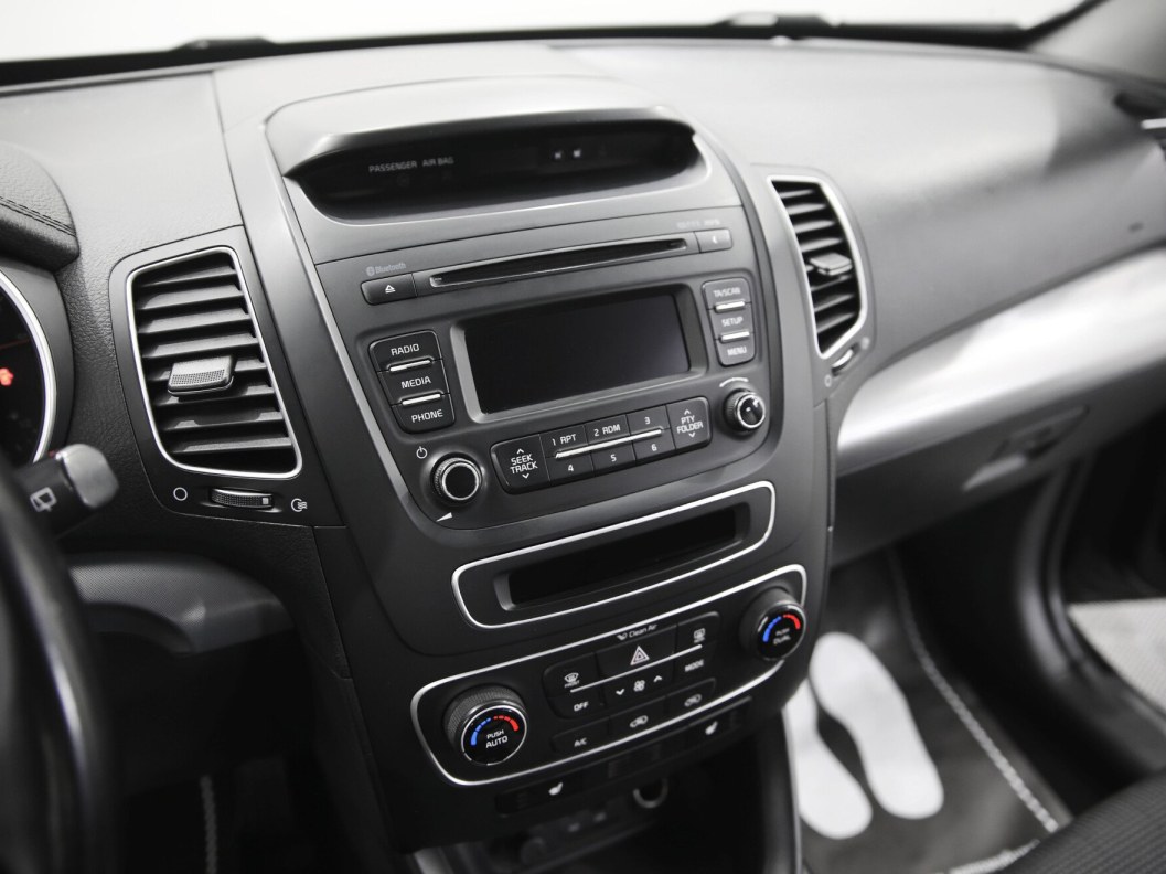 Kia Sorento 2.4 АКПП, 2015 фото 9