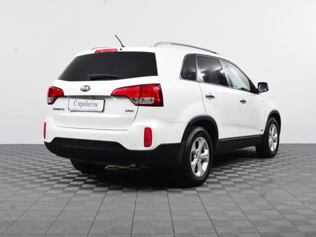 Kia Sorento 2.2 АКПП, 2015 фото 2