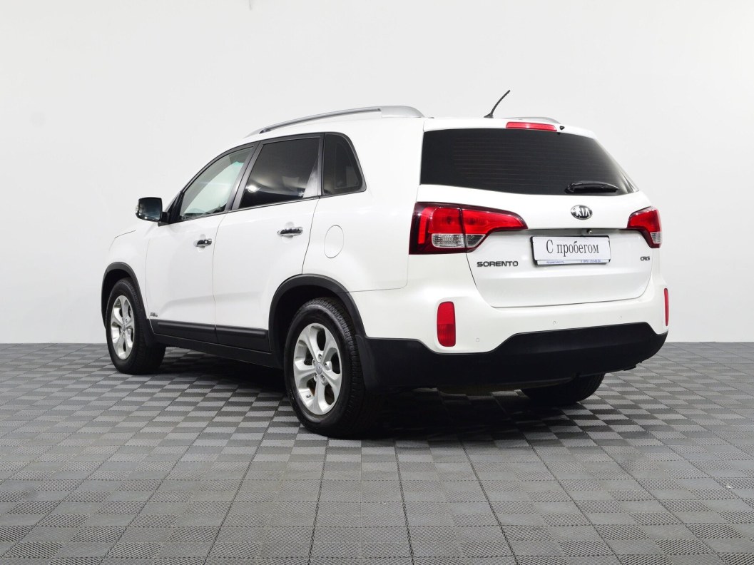 Kia Sorento 2.2 АКПП, 2015 фото 3