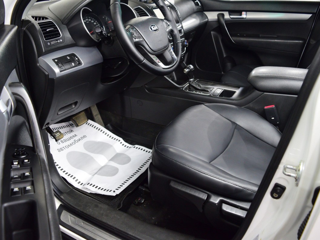 Kia Sorento 2.2 АКПП, 2015 фото 5