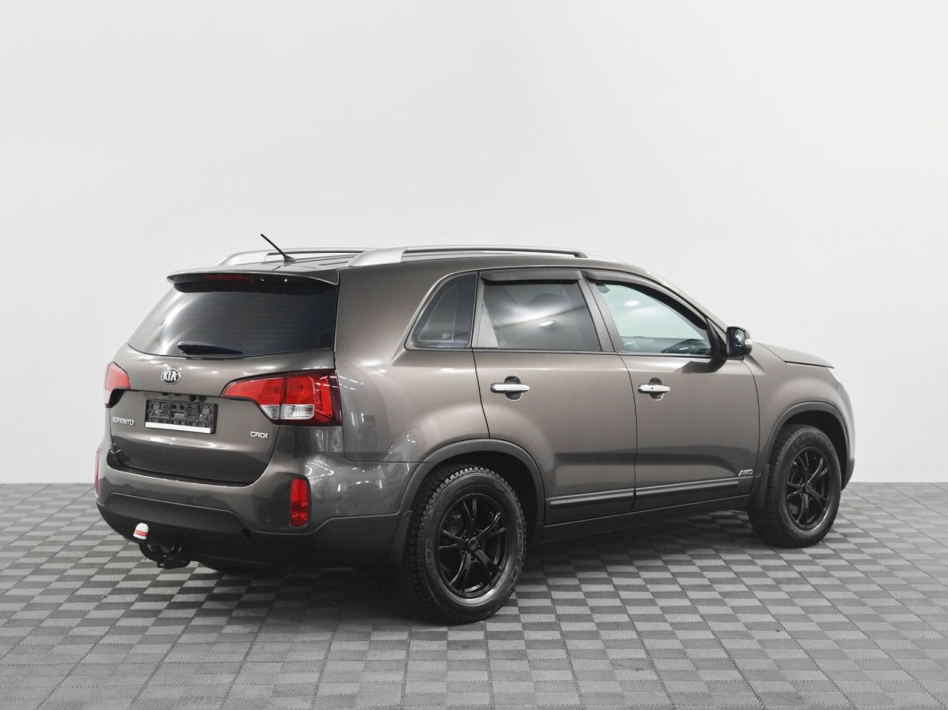 Kia Sorento Luxe 2.2 АКПП, 2016 фото 2