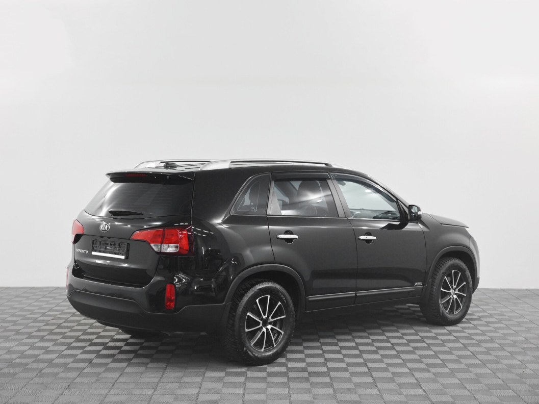 Kia Sorento Luxe 2.4 АКПП, 2016 фото 2