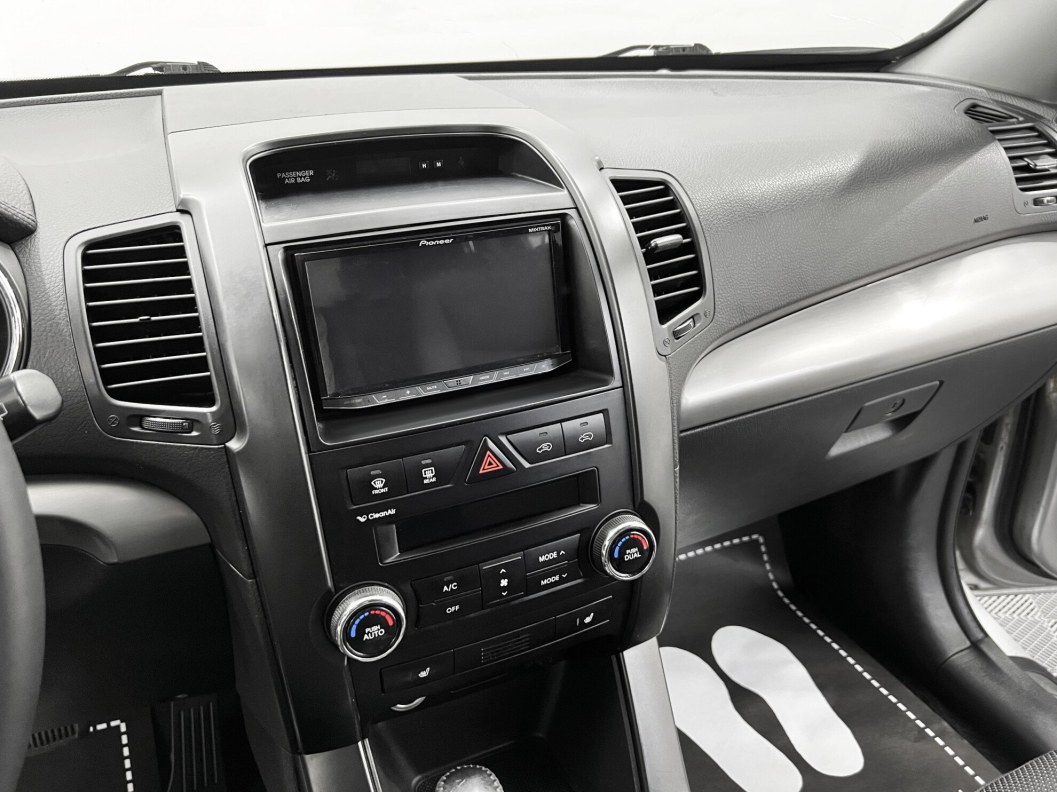 Kia Sorento Comfort 2.4 АКПП, 2012 фото 9