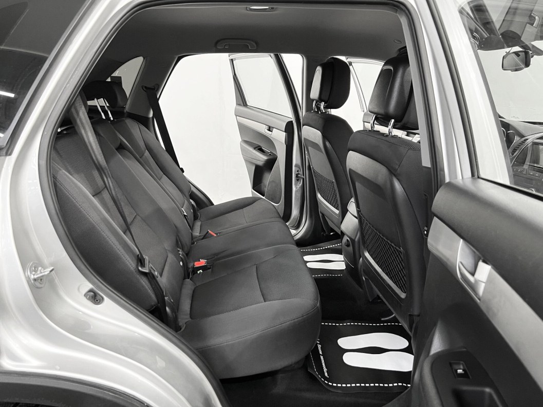 Kia Sorento Comfort 2.4 АКПП, 2012 фото 12