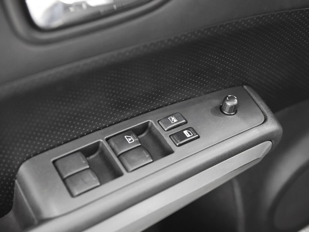Nissan X-Trail 2.0 CVT, 2010 фото 7