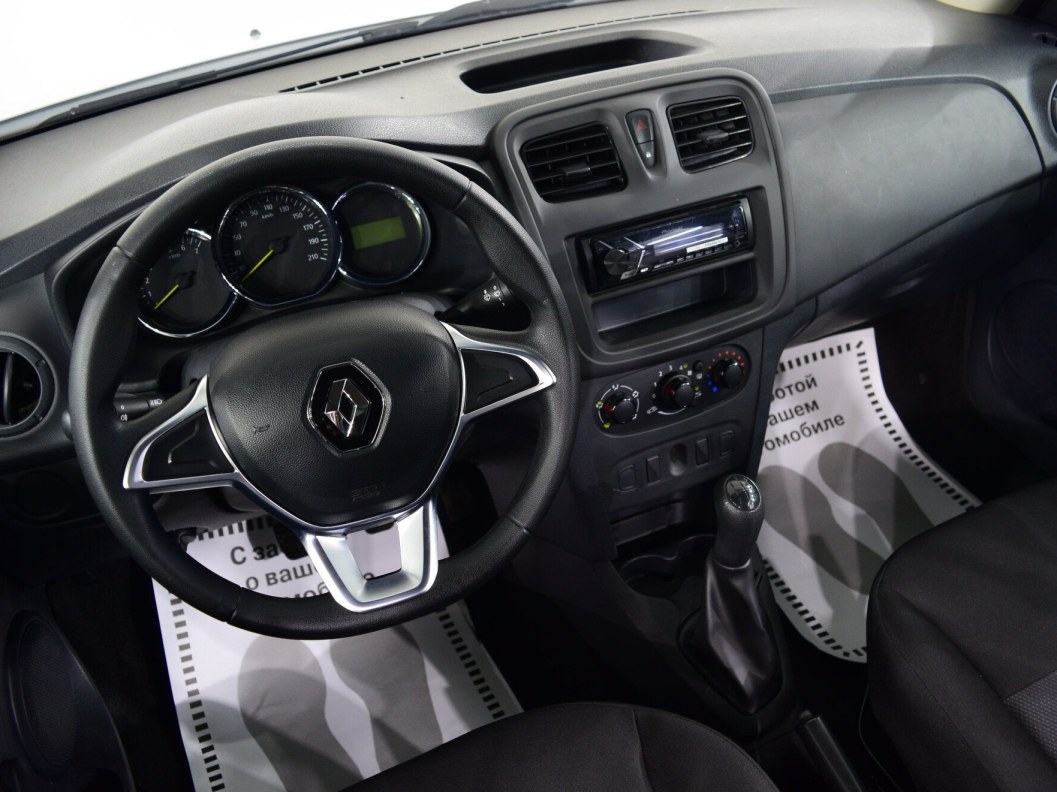 Renault Logan Access 1.6 МКПП, 2020 фото 10