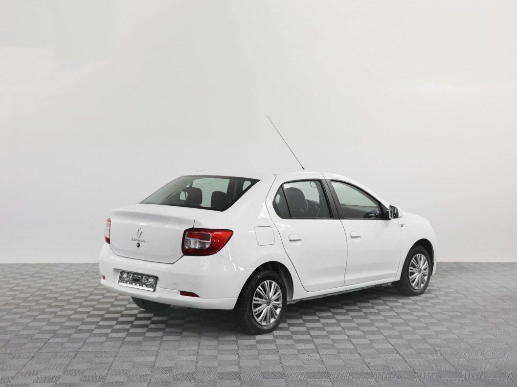 Renault Logan Life 1.6 АКПП, 2021 фото 3