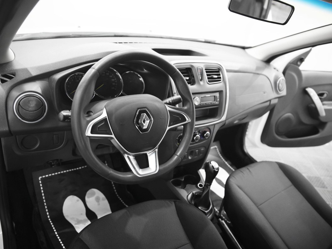 Renault Logan Life 1.6 АКПП, 2021 фото 6