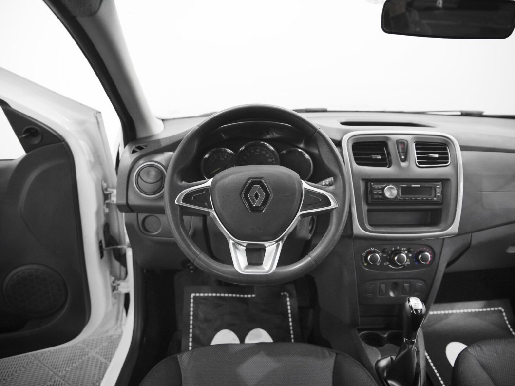 Renault Logan Life 1.6 АКПП, 2021 фото 7