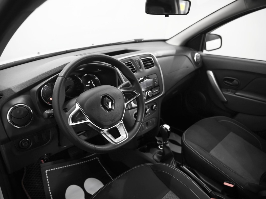 Renault Logan Life 1.6 АКПП, 2021 фото 6