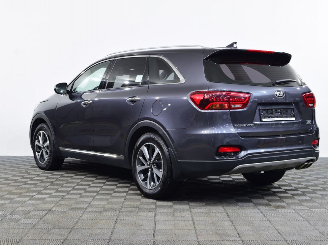 Kia Sorento Luxe 2.4 АКПП, 2018 фото 5