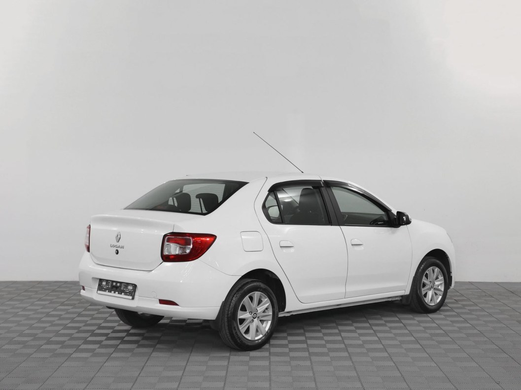 Renault Logan Style 1.6 МКПП, 2022 фото 3