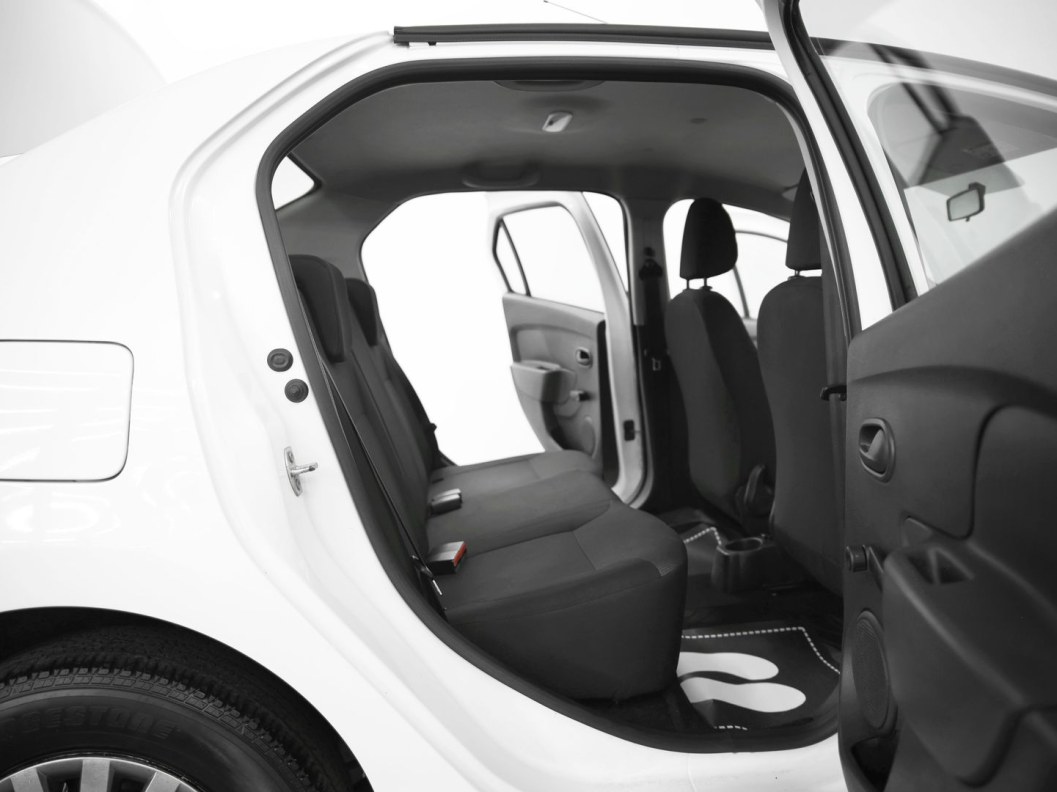 Renault Logan Life 1.6 МКПП, 2022 фото 11