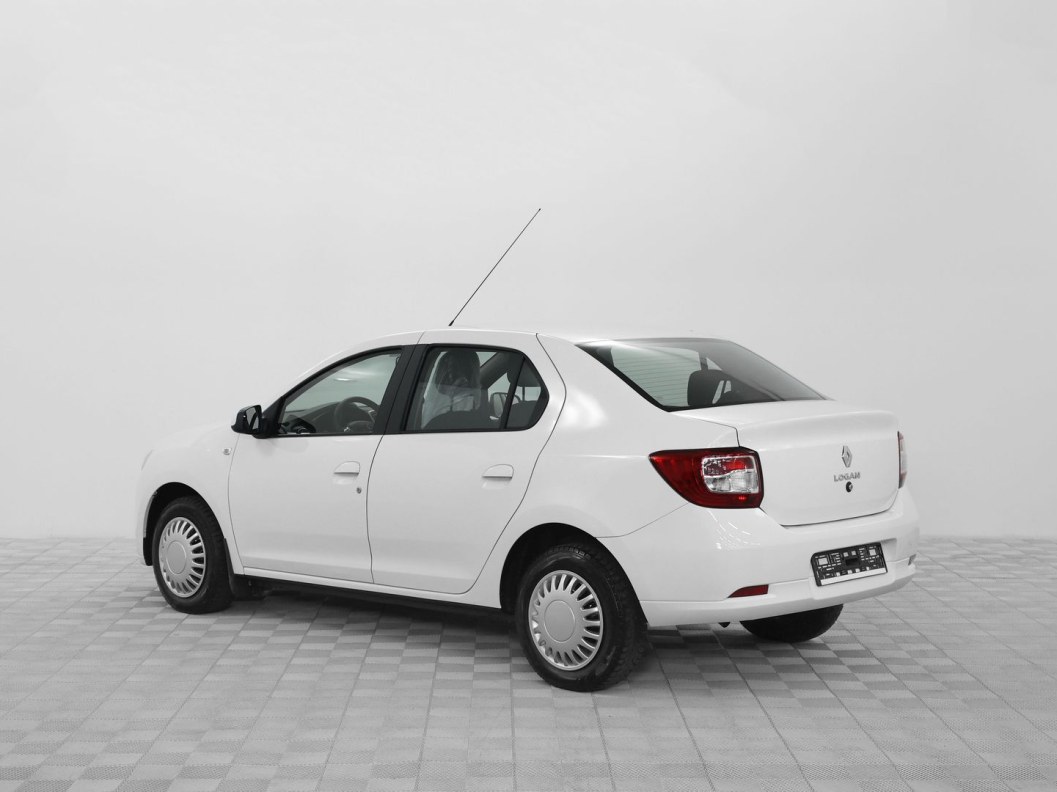 Renault Logan Drive 1.6 МКПП, 2022 фото 4