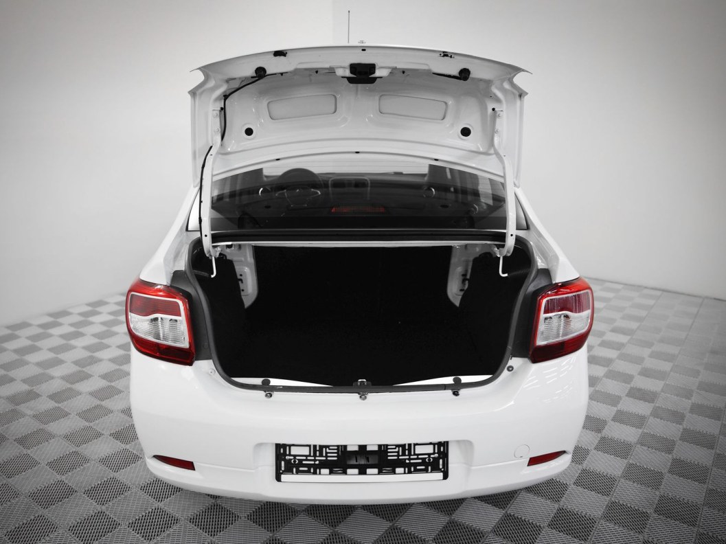 Renault Logan Drive 1.6 МКПП, 2022 фото 14