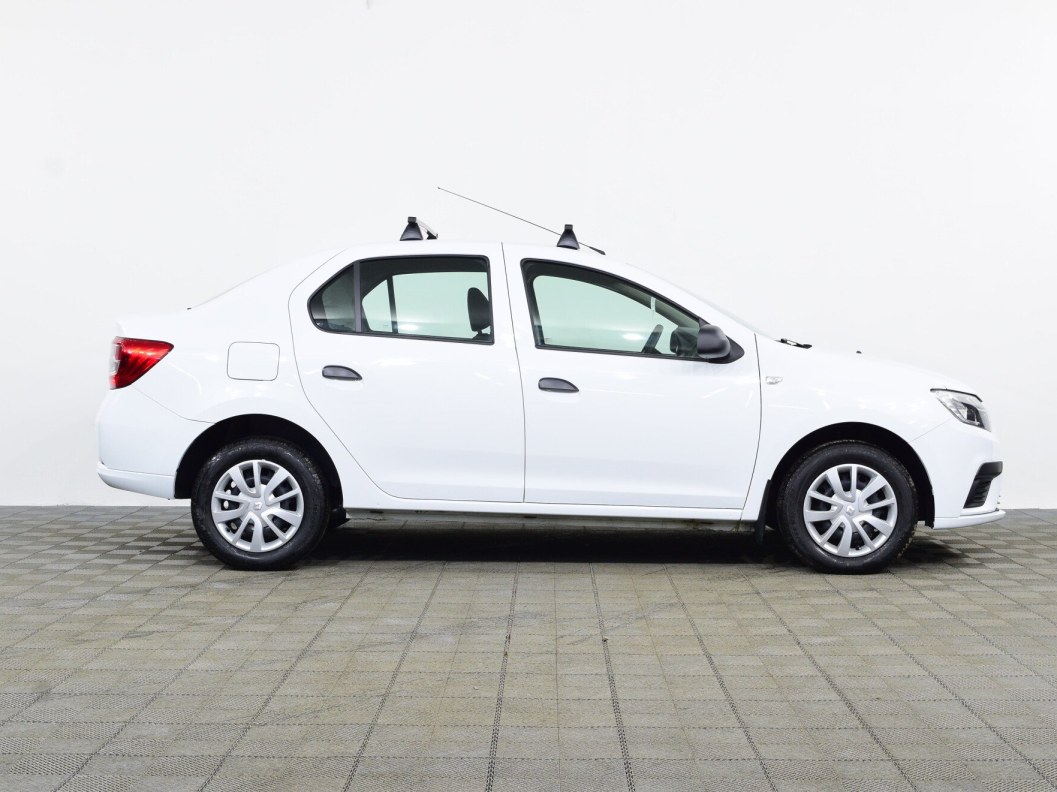Renault Logan Drive 1.6 МКПП, 2022 фото 4