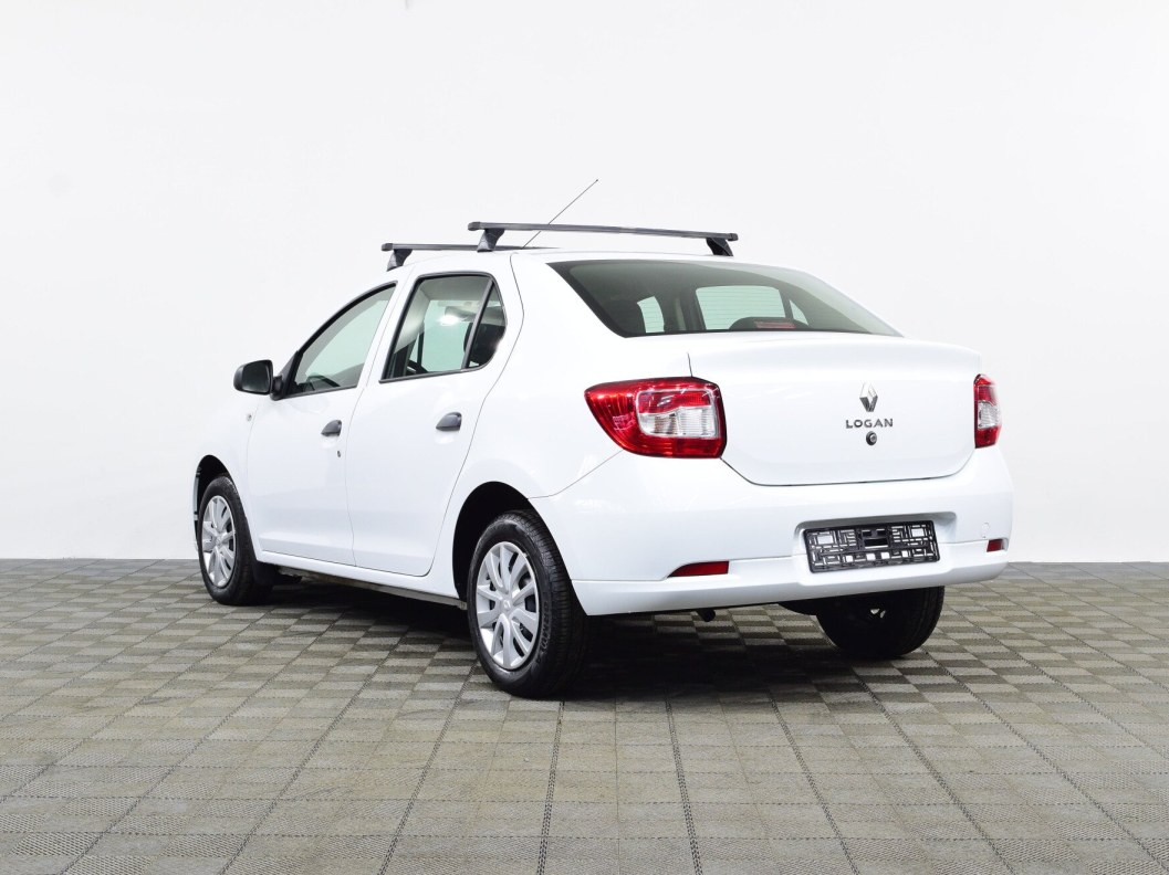 Renault Logan Drive 1.6 МКПП, 2022 фото 7