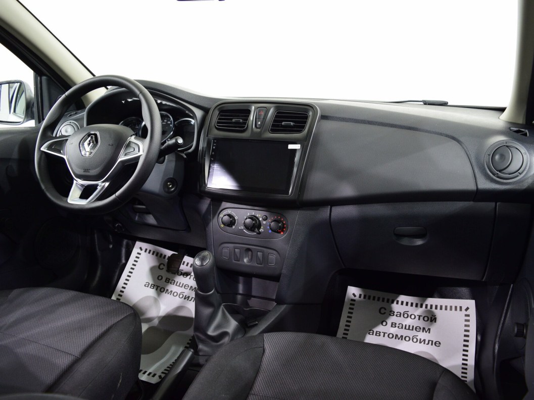 Renault Logan Drive 1.6 МКПП, 2022 фото 12