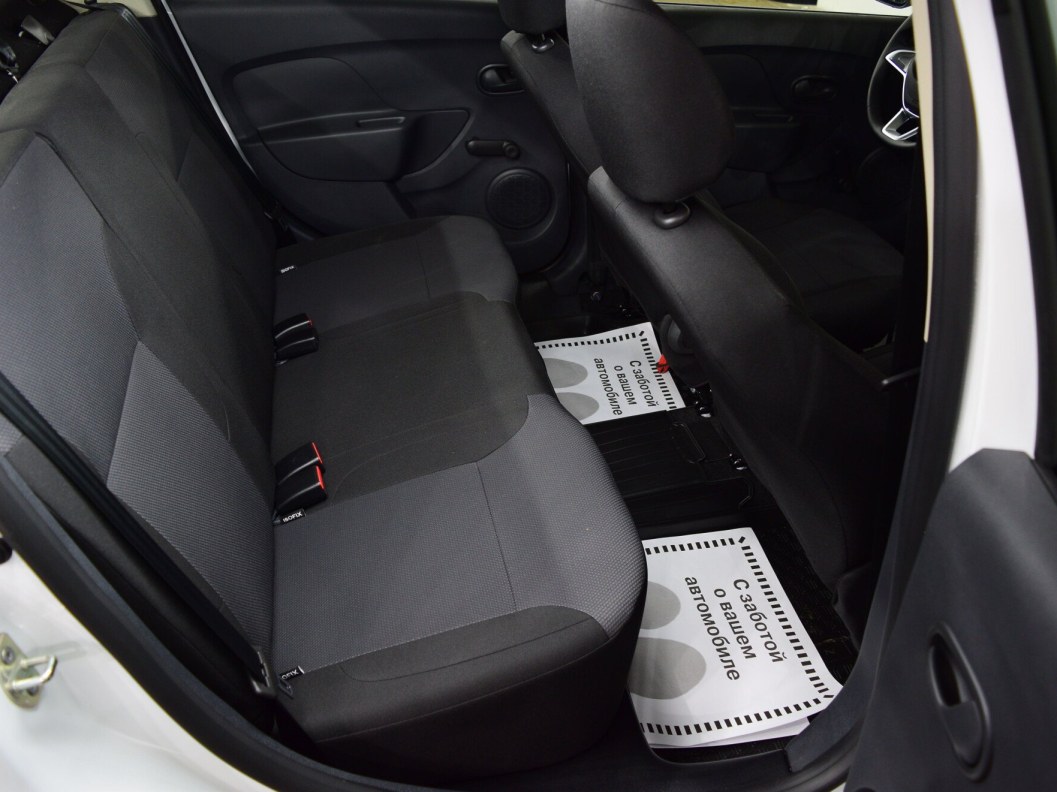 Renault Logan Drive 1.6 МКПП, 2022 фото 14
