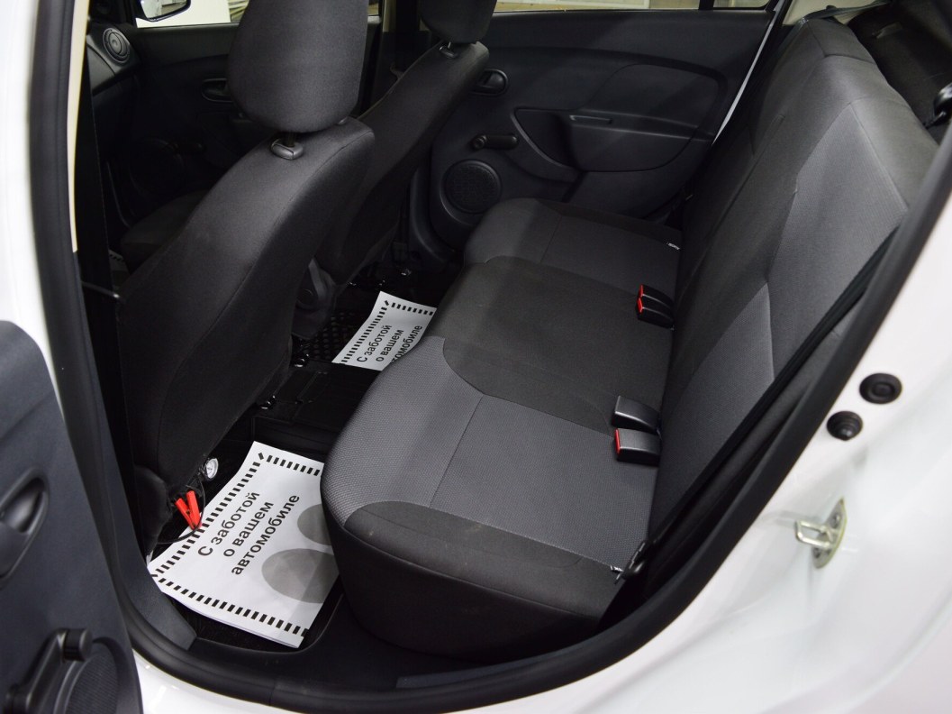 Renault Logan Drive 1.6 МКПП, 2022 фото 15