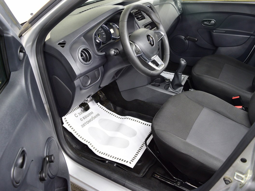 Renault Logan Access 1.6 МКПП, 2022 фото 8