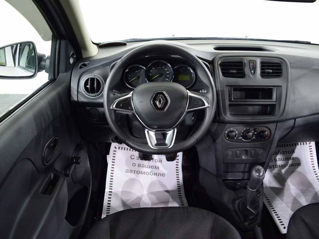 Renault Logan Access 1.6 МКПП, 2022 фото 10