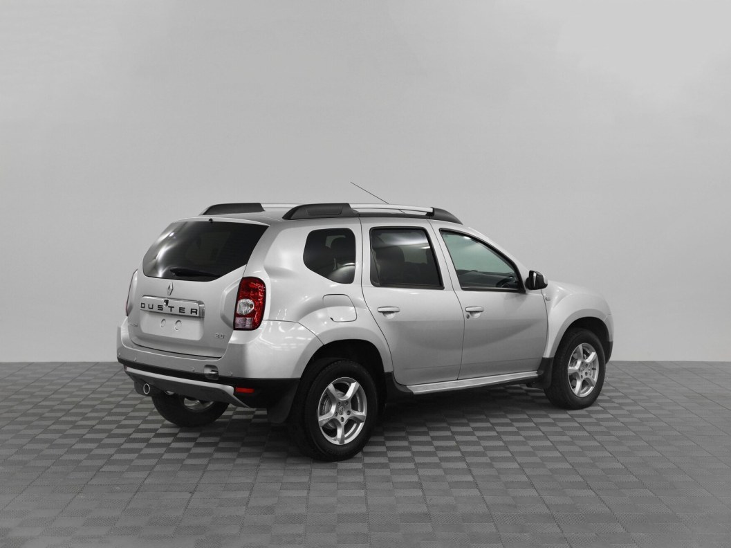 Renault Duster Privilege 2.0 АКПП, 2015 фото 3