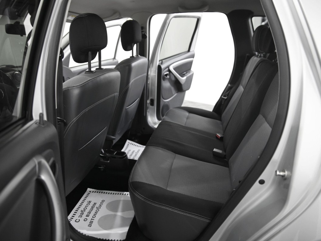 Renault Duster Privilege 2.0 АКПП, 2015 фото 8