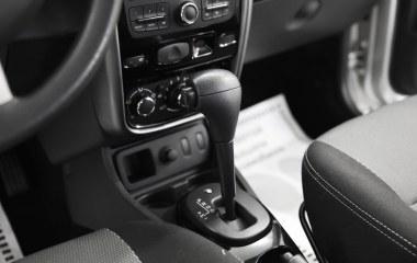 Renault Duster Privilege 2.0 АКПП, 2015 превью 11