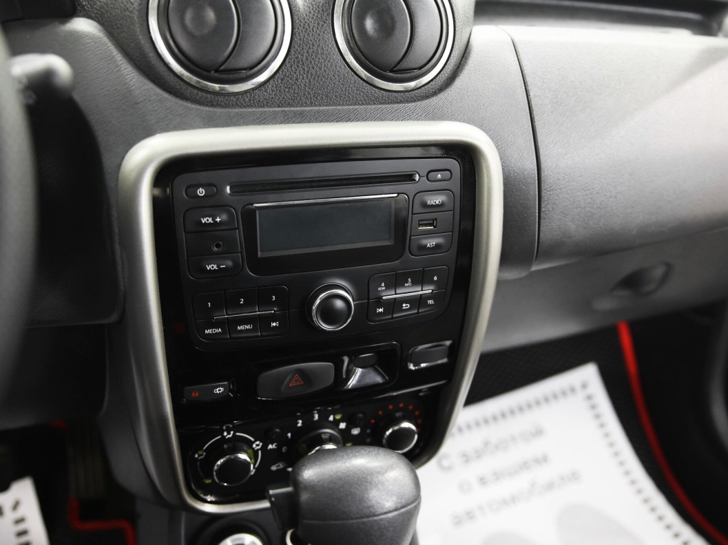 Renault Duster Privilege 2.0 , 2015 фото 13