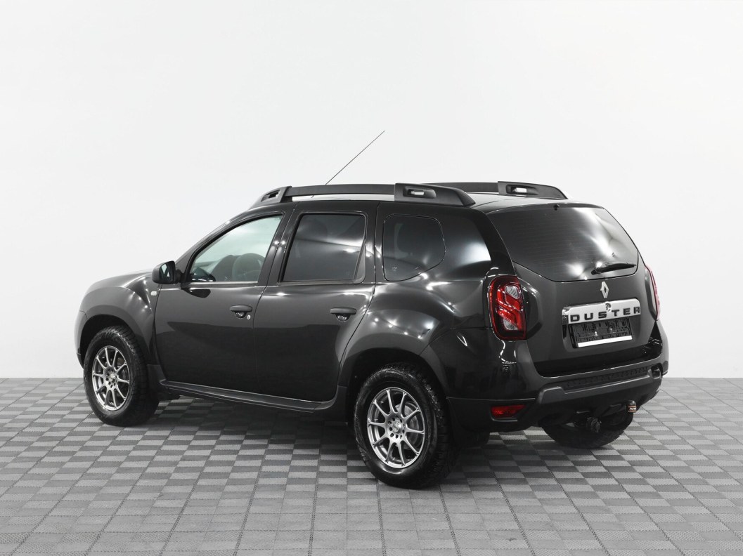 Renault Duster Privilege 2.0 МКПП, 2015 фото 5