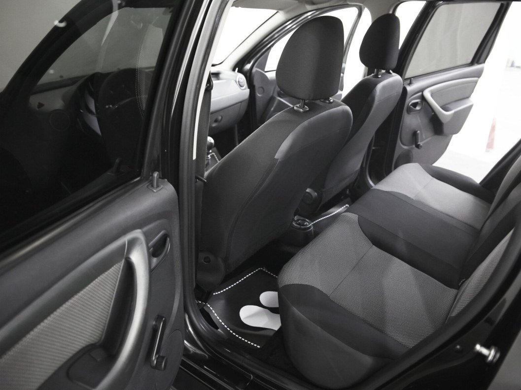 Renault Duster Privilege 2.0 МКПП, 2015 фото 11