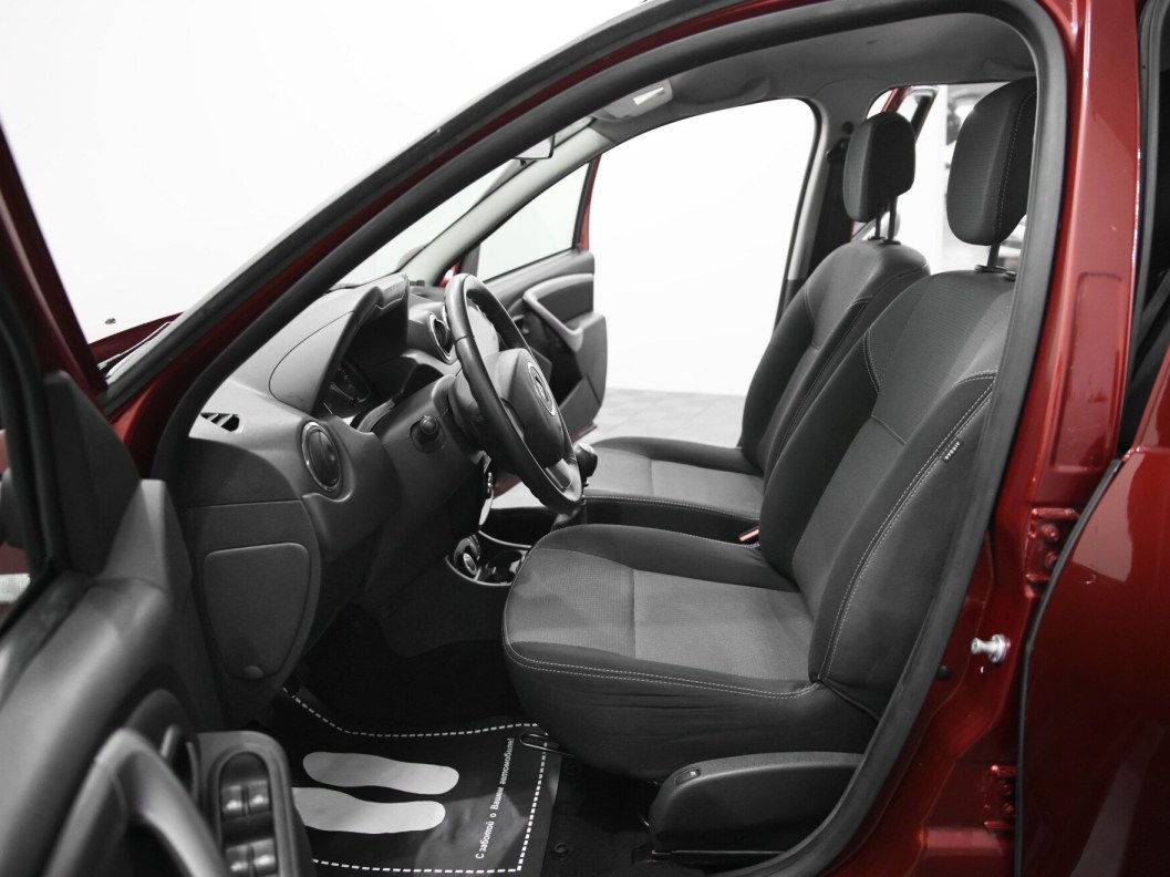 Renault Duster Luxe Privilege 2.0 МКПП, 2015 фото 5