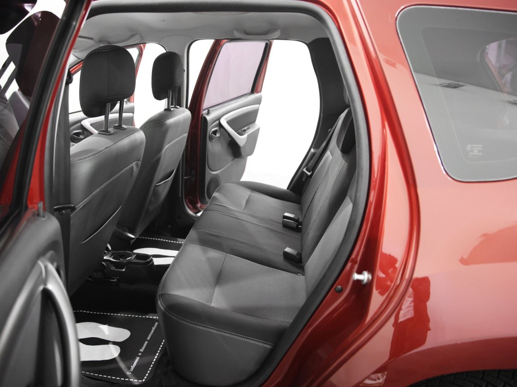 Renault Duster Luxe Privilege 2.0 МКПП, 2015 фото 10