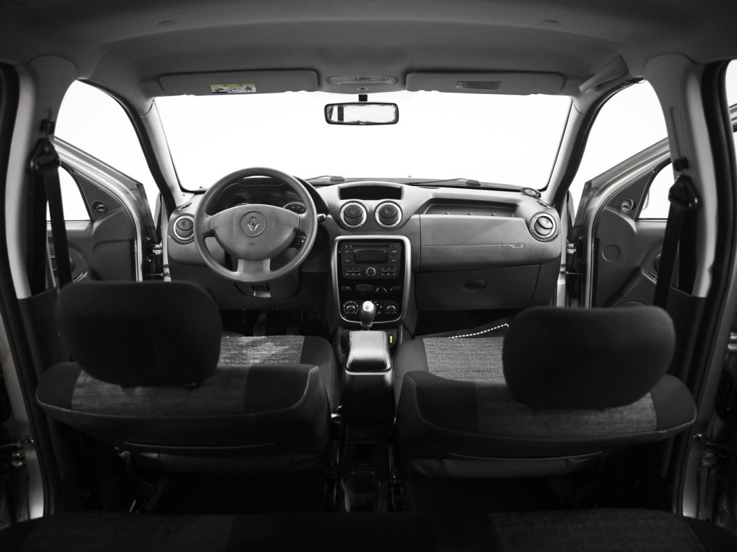Renault Duster Privilege 1.6 МКПП, 2015 фото 17