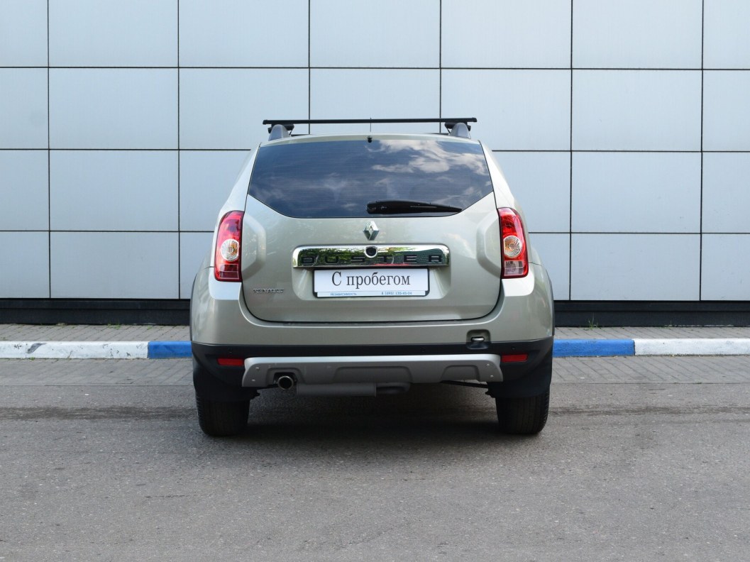 Renault Duster Privilege 1.6 МКПП, 2015 фото 6