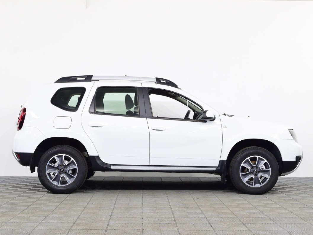 Renault Duster Privilege 2.0 МКПП, 2020 фото 4