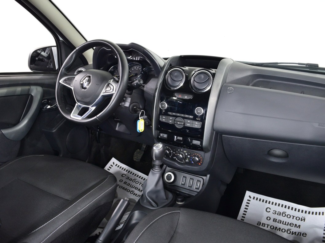 Renault Duster Privilege 2.0 МКПП, 2020 фото 10