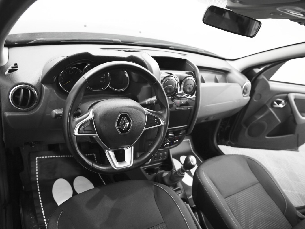 Renault Duster Privilege 2.0 МКПП, 2021 фото 6