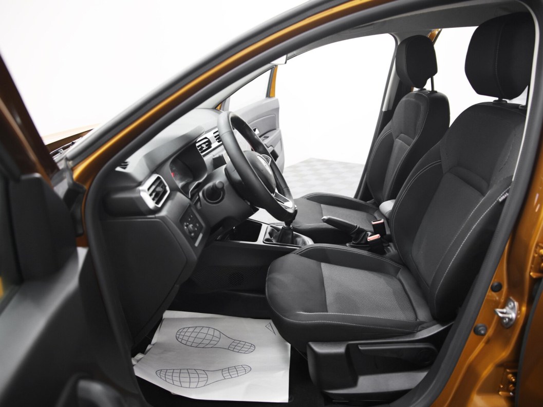 Renault Duster 1.6 МКПП, 2022 фото 5
