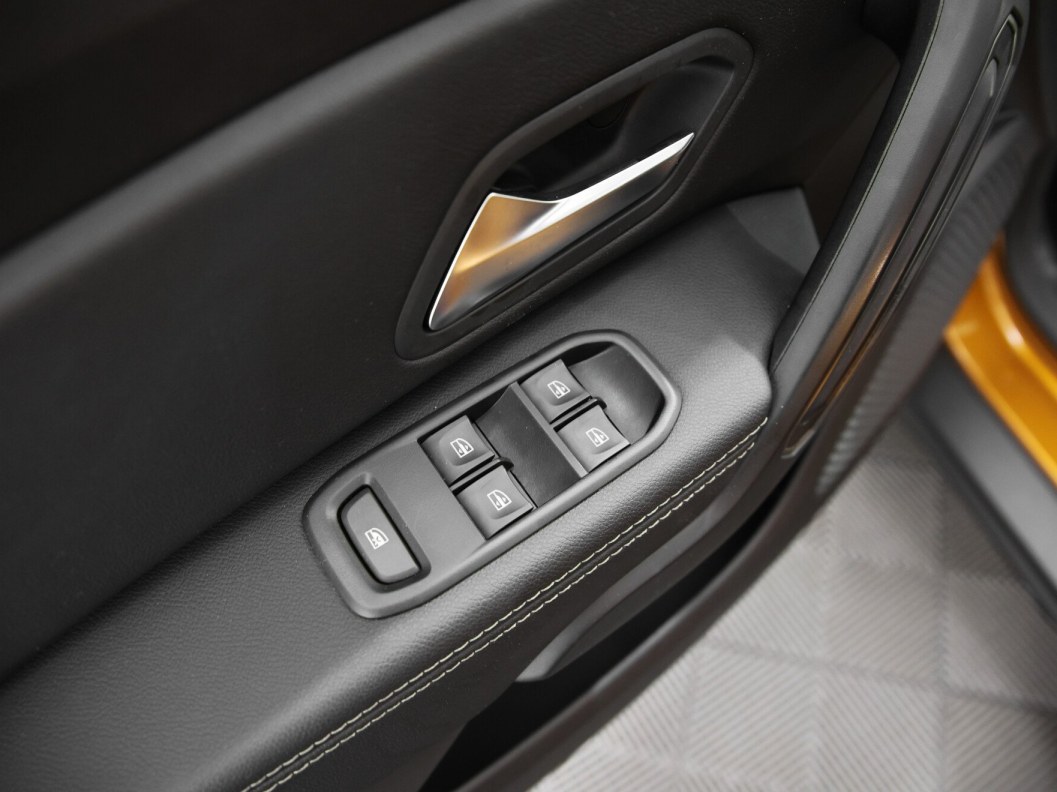 Renault Duster 1.6 МКПП, 2022 фото 11