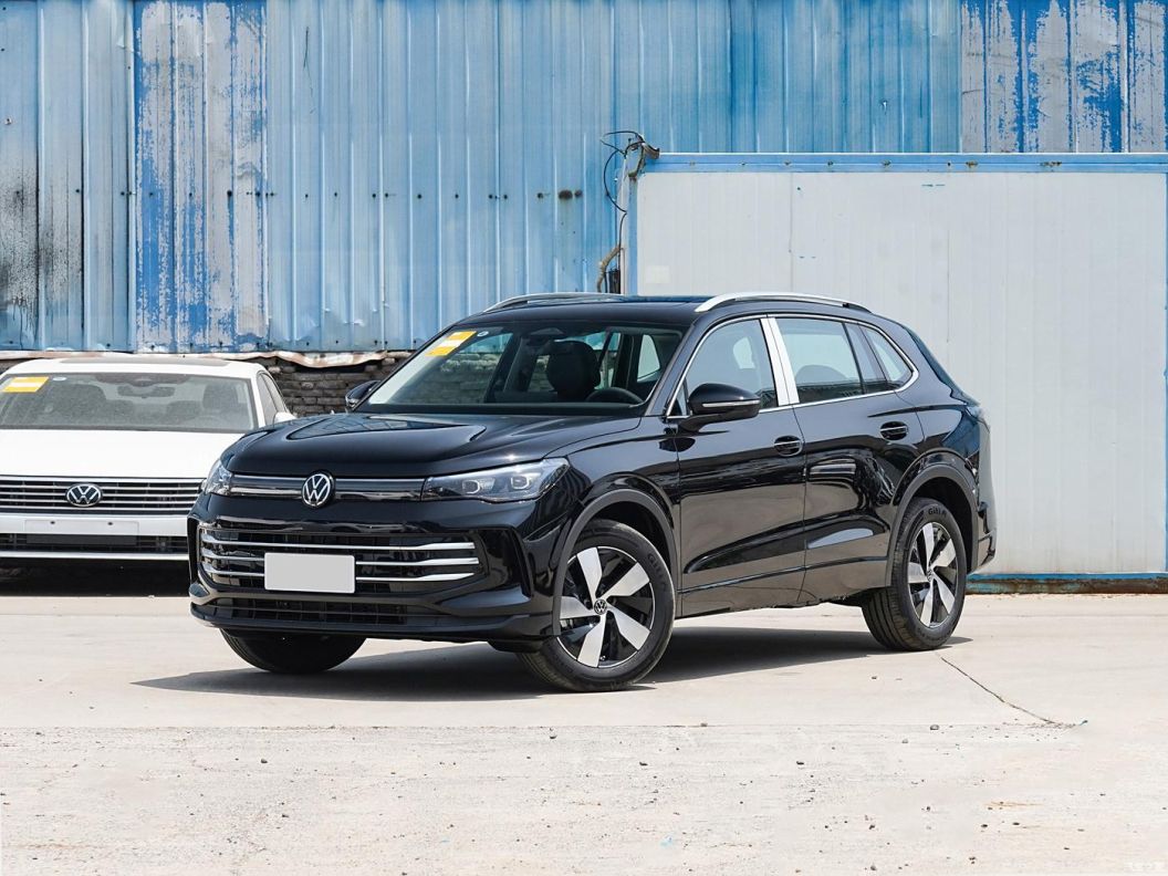Volkswagen Tiguan L Pro 2026 330 TSI DSG Smart 2.0 DSG фото 3