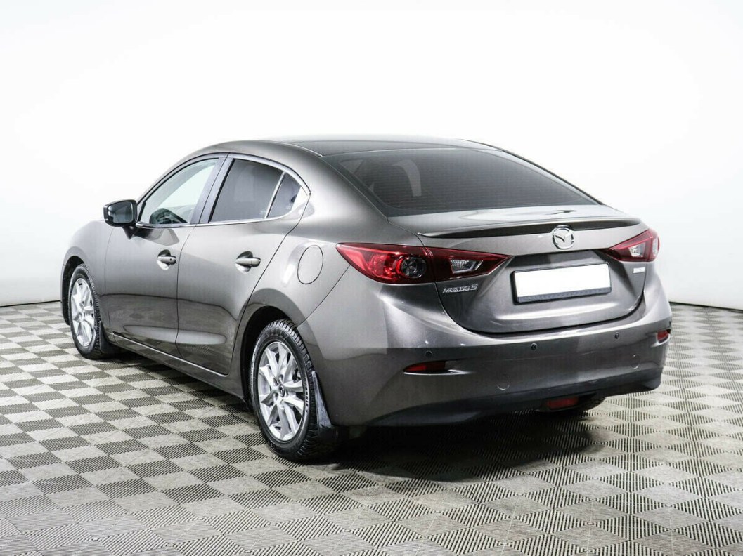 Mazda 3 1.5 АКПП, 2016 фото 4